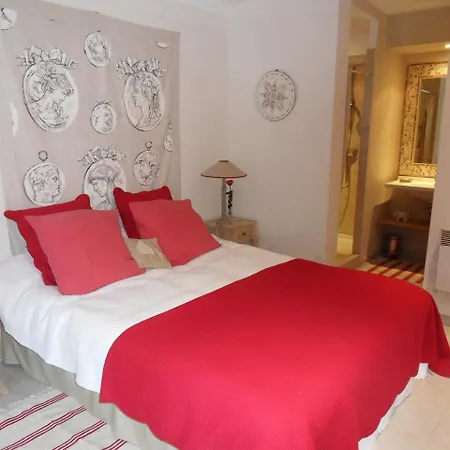 Vila Cavaliere Sleeps 6 Pool Air Con Wifi