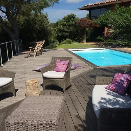 Cavaliere Sleeps 6 Pool Air Con Wifi Vila *