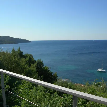 Cavaliere Sleeps 6 Pool Air Con Wifi Vila *