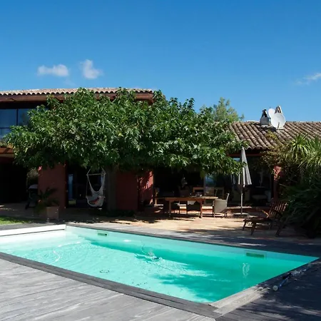 Cavaliere Sleeps 6 Pool Air Con Wifi
